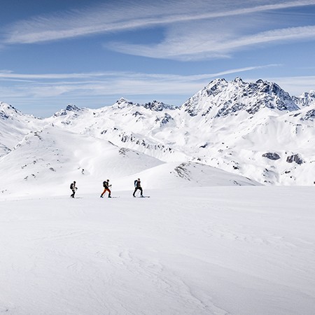 aufstieg_val_gronda_skitour_herbst_winter_kollektion_skinfit