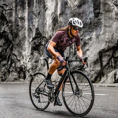 bianca-somavilla-rennrad-fahren-oetztaler-1-skinfit