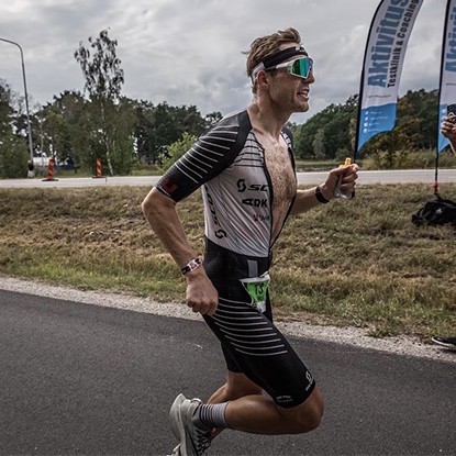 athlet-rasmus-svenningsson-race-triathlon-5-skinfit