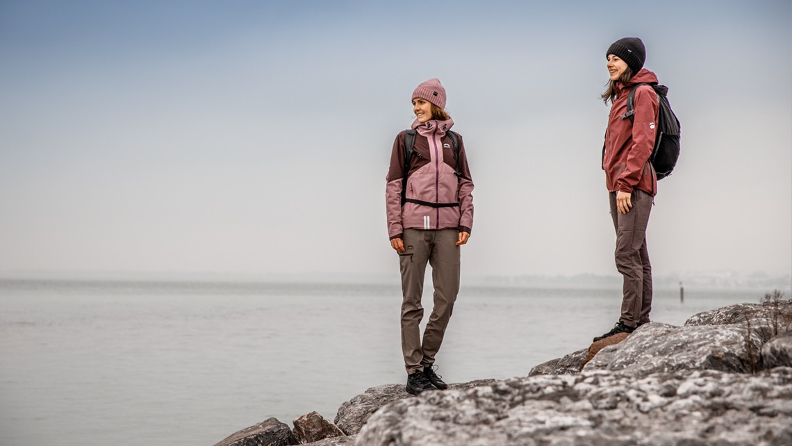 atmungsaktive_hardshelljacke_wahrheit_oder_illusion_blog_skinfit