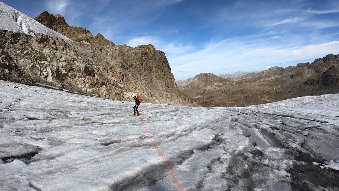 vicky_feineler_herzensprojekt_crew_gletscher_skinfit