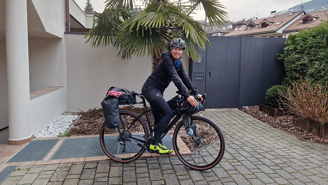 gabi_winck_brixen_vorarlberg_bikepacking_gravelbike_skinfit