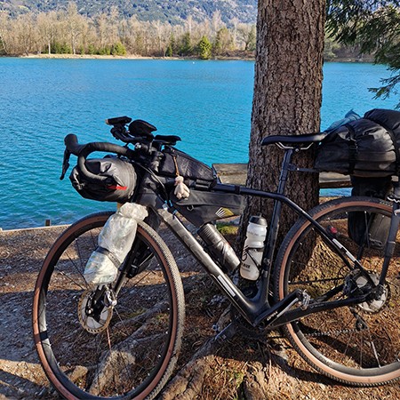 ontheroad_gravelbiketour_bikepacking_gabi_skinfit
