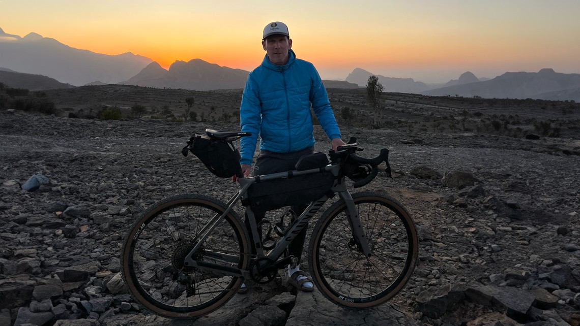 elmar_sprink_bikepacking_oman_gravel_packliste_skinfit