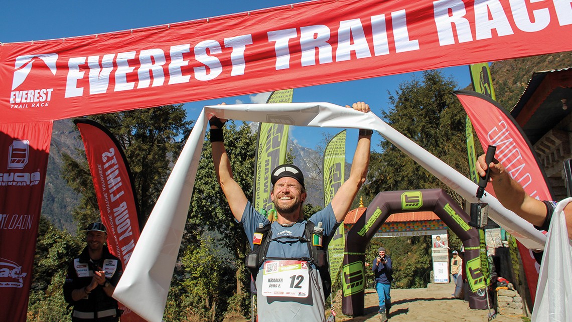 everest_trail_race_etr_jens_kramer_finish_skinfit