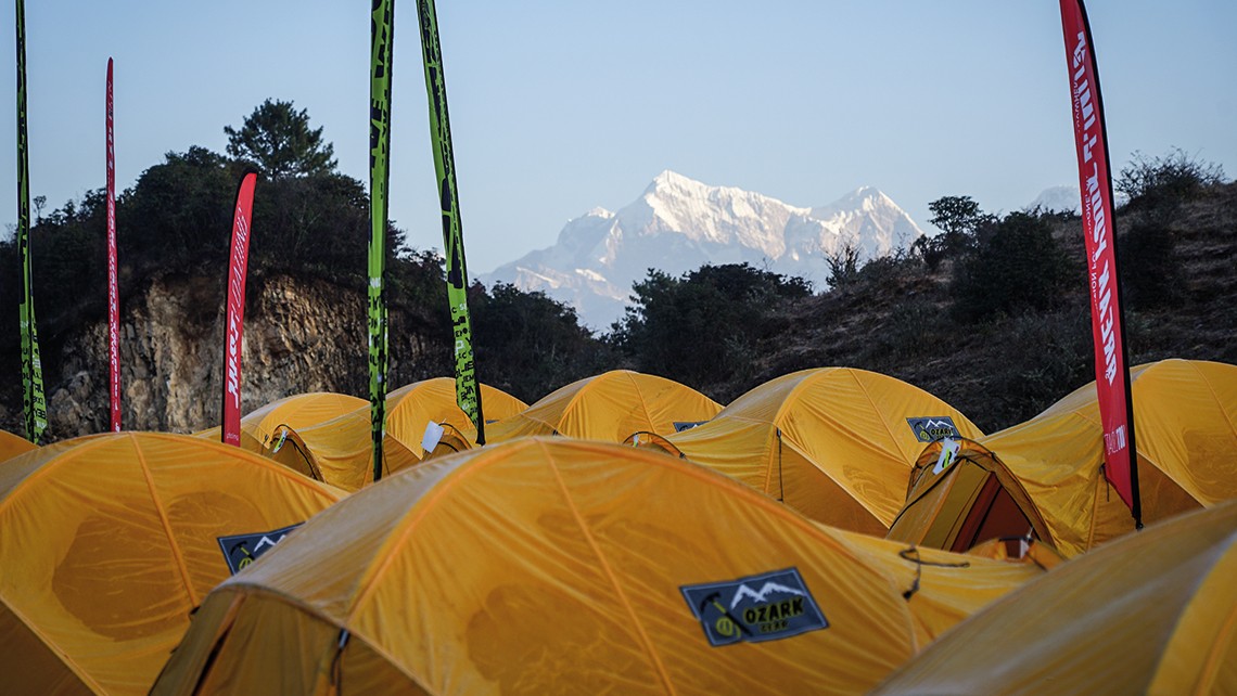everest_trail_race_sonnenaufgang_camp_jens_kramer_skinfit