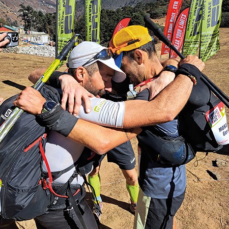 zusammenhalt_beim_everest_trail_race_skinfit