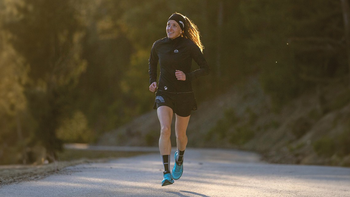 heidi_schwartz_trailrunning_uni_innsbruck_laufen_skinfit