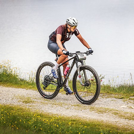 evelyn_sulzer_alpentour_trophy_blog_mtb_see_skinfit.jpg