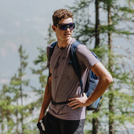 sportbekleidung_aus_polyester_tshirt_skinfit