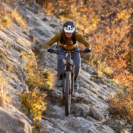 ganzjahres_sportoutfit_mountainbike_skinfit
