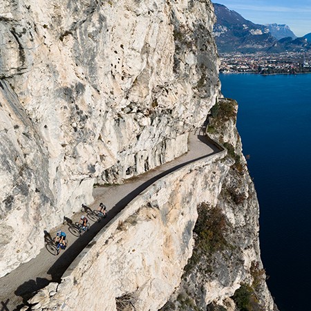 fruehjahr_sommer_kollektion_gravel_bike_gardasee_ponale_skinfit