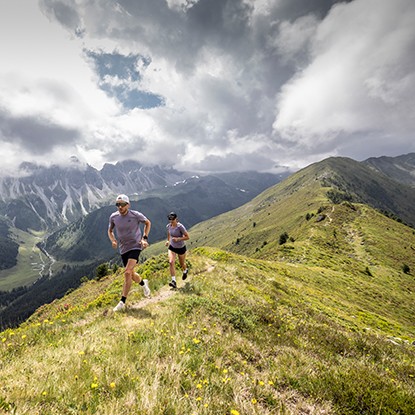 salfeins_tirol_trailrunning_fruehjahr_sommer_kollektion_skinfit
