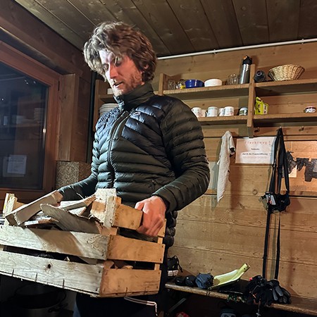 skihochtour_silvretta_durchquerung_tipps_winterraum_holz_skinfit