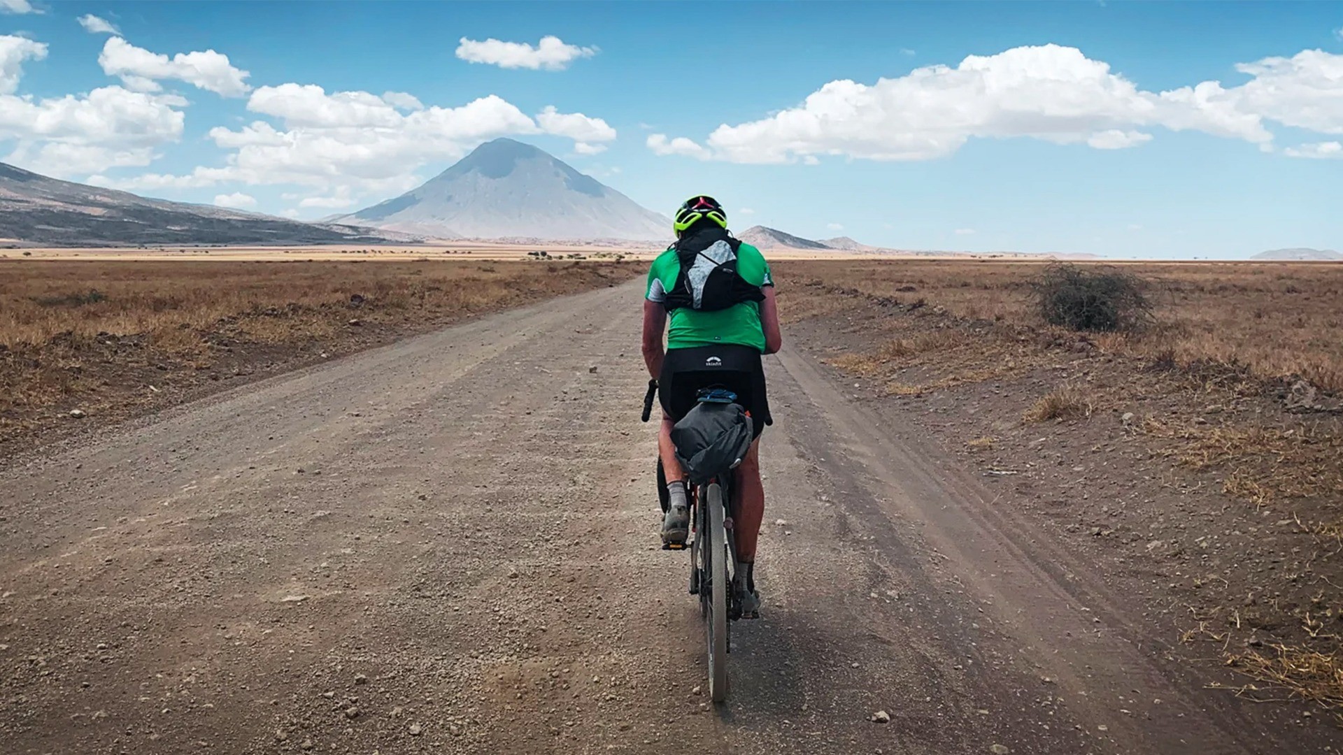 gravel-bike-val-maia.trailrucksack-skinfit