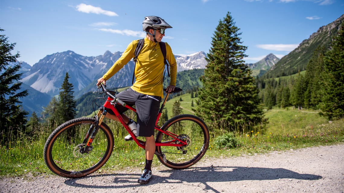 polartec_mendrisio_shirt_gelb_skinfit