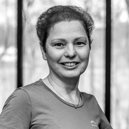 Martina Röhrich family-mitarbeiter-martina-roehrich-skinfit_1